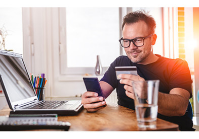 ВТБ: россияне увеличили онлайн-покупки в 1,5 раза