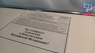 Сегодня россияне решат судьбу поправок в Конституцию