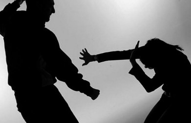 Житель Туманного угрожал жене убийством