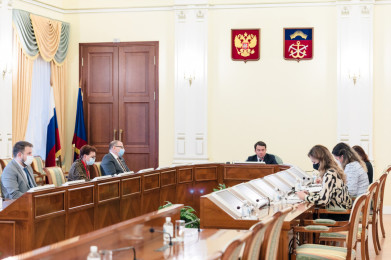 Четыре человека присоединились к команде правительства Мурманской области