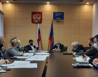 Вопросы строительства детского сада в Мурманске местные жители обсудили с руководством города