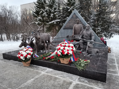 В Мурманске состоится возложение цветов к памятнику оленетранспортных батальонов