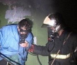 В Ловозеро горел жилой дом
