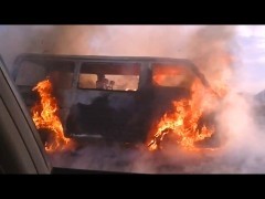 На ул. Героев Рыбачьего горел микроавтобус