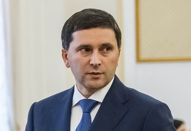 Губернатор ЯНАО: нельзя останавливать строительство ледоколов