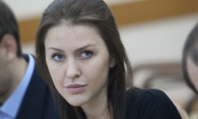 В Мурманске работает депутат Госдумы Алёна Аршинова