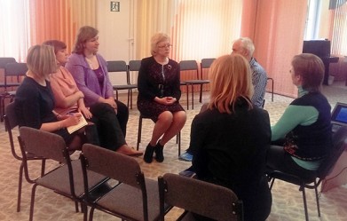В Мурманске проходит семинар для специалистов учреждений социального обслуживания населения и системы образования