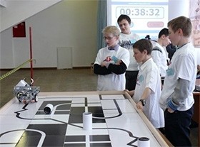 В Мурманске начались состязания Молодежного робототехнического фестиваля Северо-Запада России «РобоАрктика – 2015»