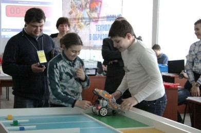 Для юных северян впервые будет организован областной профильный лагерь по робототехнике