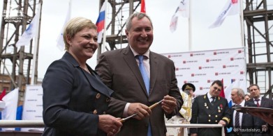 Губернатор Мурманской области Марина Ковтун приняла участие в церемонии закладки нового атомного ледокола
