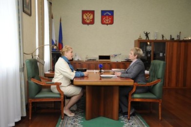 Губернатор Марина Ковтун провела рабочую встречу с главой регионального Роспотребнадзора Леной Лукичевой