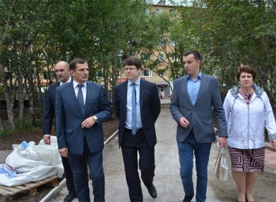 Заместитель губернатора Анатолий Векшин провел заседание оргкомитета по подготовке к празднованию 450-летия Колы