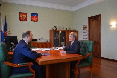 Губернатор Марина Ковтун провела рабочую встречу с председателем Избирательной комиссии Мурманской области Антоном Богомоловым