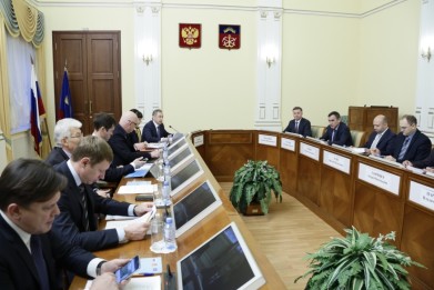 В рамках IV Мурманской международной деловой недели состоялось расширенное заседание совета директоров ОАО «Управляющая компания Мурманский транспортный узел»