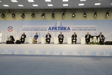 Мурманская область может стать новым центром сервисного обеспечения арктической морехозяйственной деятельности – Марина Ковтун