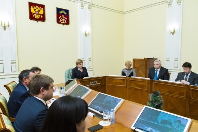 Губернатор Марина Ковтун дала поручение региональному министру строительства Леониду Кану совместно с руководством района проверить объекты, строящиеся по программе переселения из аварийного жилья