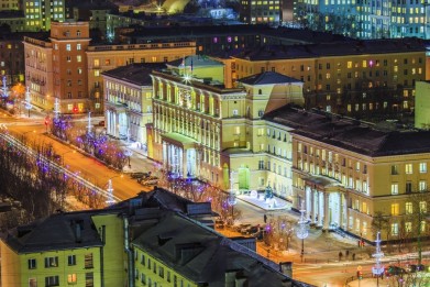 Губернатор Марина Ковтун поздравила сотрудников и ветеранов редакции «Мурманского вестника» с 25-летием издания