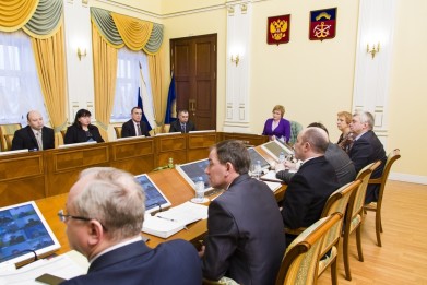 Перспективы развития спортивной инфраструктуры в Мурманской области обсудили на оперативном совещании под руководством губернатора Марины Ковтун