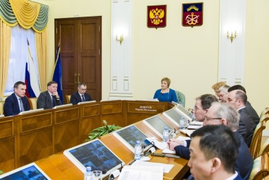 В условиях снижения величины прожиточного минимума губернатор Марина Ковтун поручила рассмотреть возможность предоставления мер социальной поддержки с применением прожиточного минимума, установленного на III квартал 2015 года