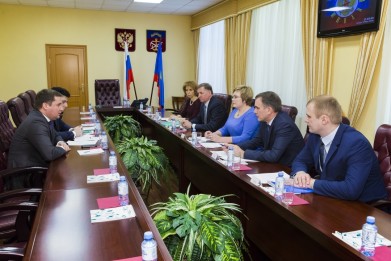 Мурманский транспортный узел и региональная портовая особая экономическая зона могут стать опорными зонами развития Арктики