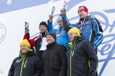 Вручены награды абсолютным чемпионам Праздника Севера и победителям Мурманского лыжного марафона