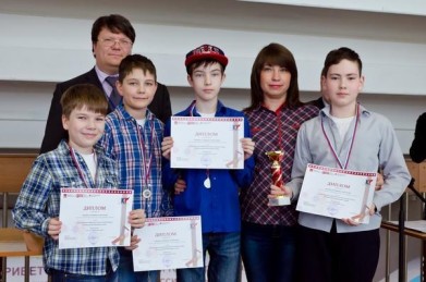 Команда «Северные технологии» центра «Лапландия» будет бороться за победу в соревнованиях фестиваля «РобоФест-2016»