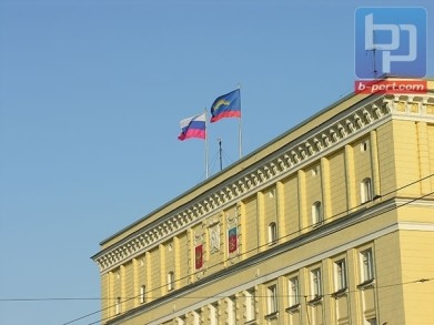 Правительство согласилось с идеей сажать губернаторов за растраты на пиар