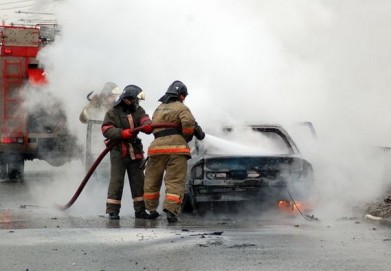 В Апатитах сгорел автомобиль