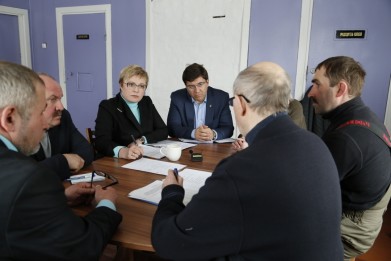 Губернатор Марина Ковтун и команда профильных специалистов ответили на вопросы жителей села Чапома