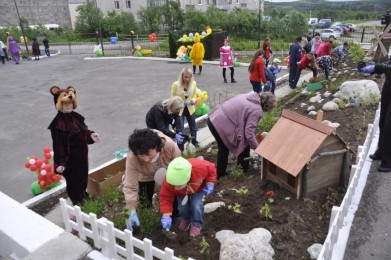 Полярнинский комплексный центр социального обслуживания населения присоединился к проекту «Щедрость северного лета»