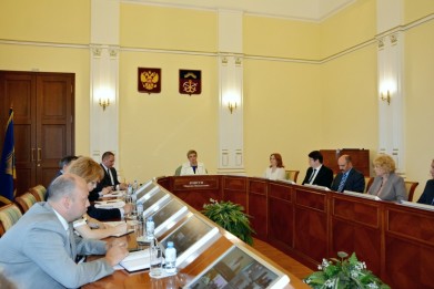Губернатор Марина Ковтун обратилась к северянам с призывом соблюдать правила безопасности в летний период, а профильным ведомствам поручила держать ситуацию на особом контроле