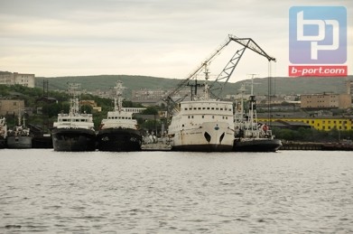 Специалисты восстанавливают электроснабжение в районе морского рыбного порта
