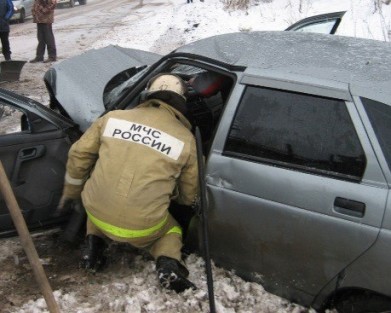На печенгской дороге произошло ДТП с пострадавшим