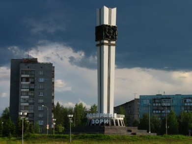 Стелла на въезде в Полярные Зори озарится новым светом
