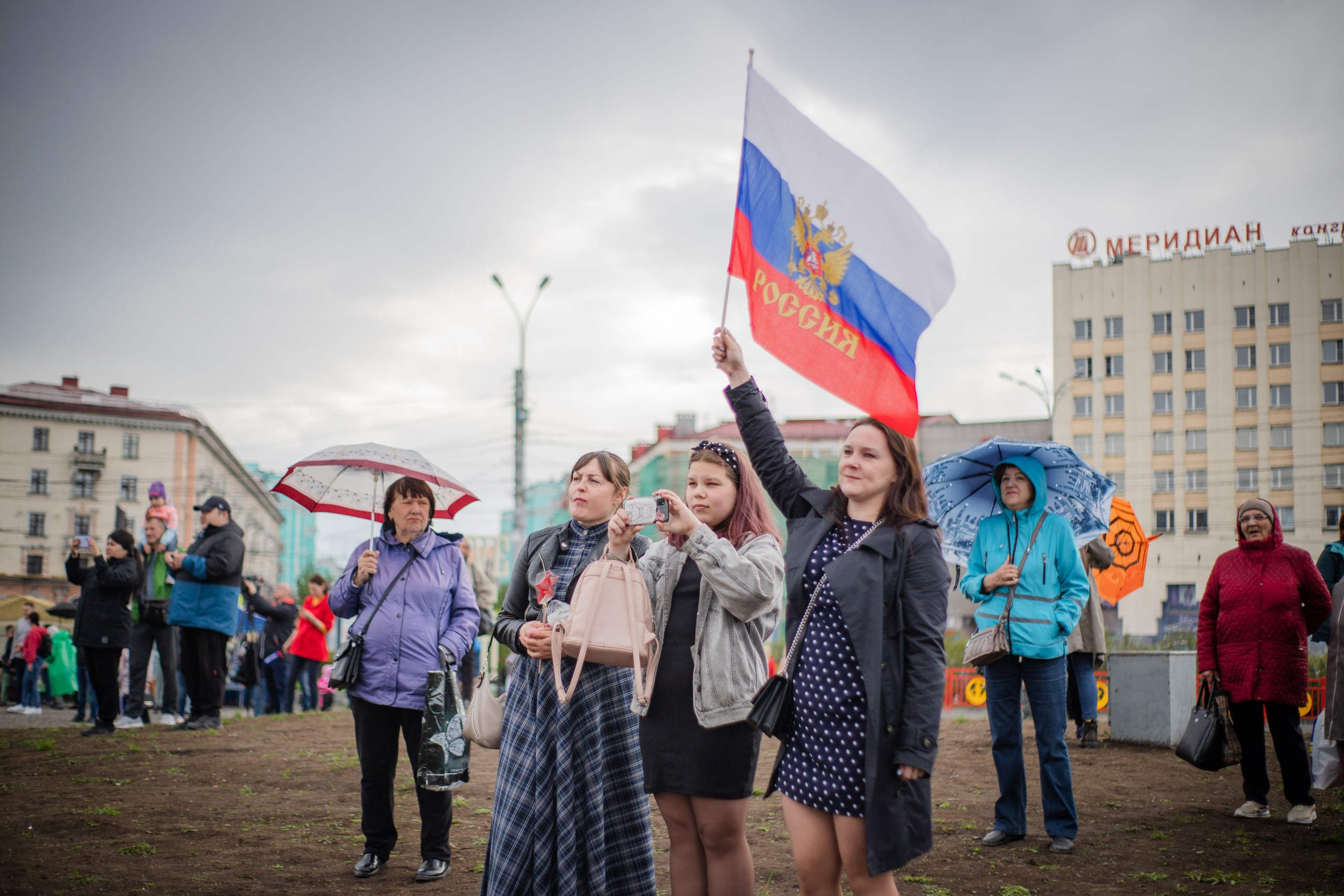 День флага отметят в нескольких муниципалитетах Мурманской области |  21.08.2022 | Мурманск - БезФормата