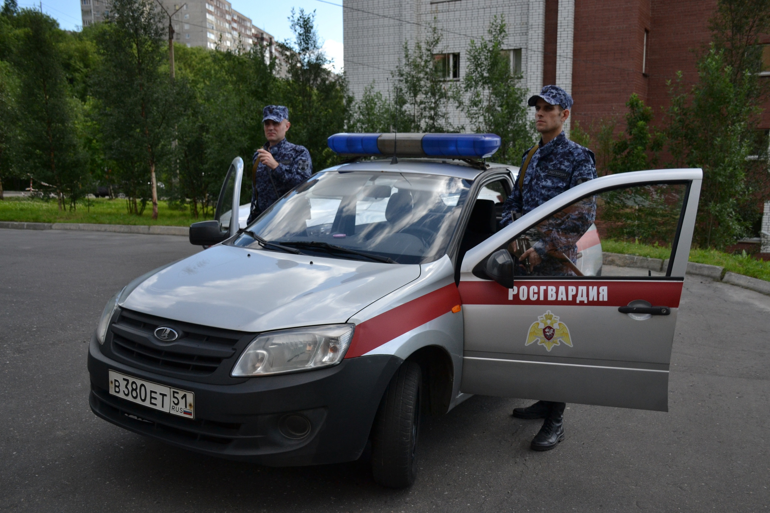 Уроженец Костромской области хотел украсть алкоголь и плитку шоколада в  Мурманске | Информационное агентство «Би-порт»