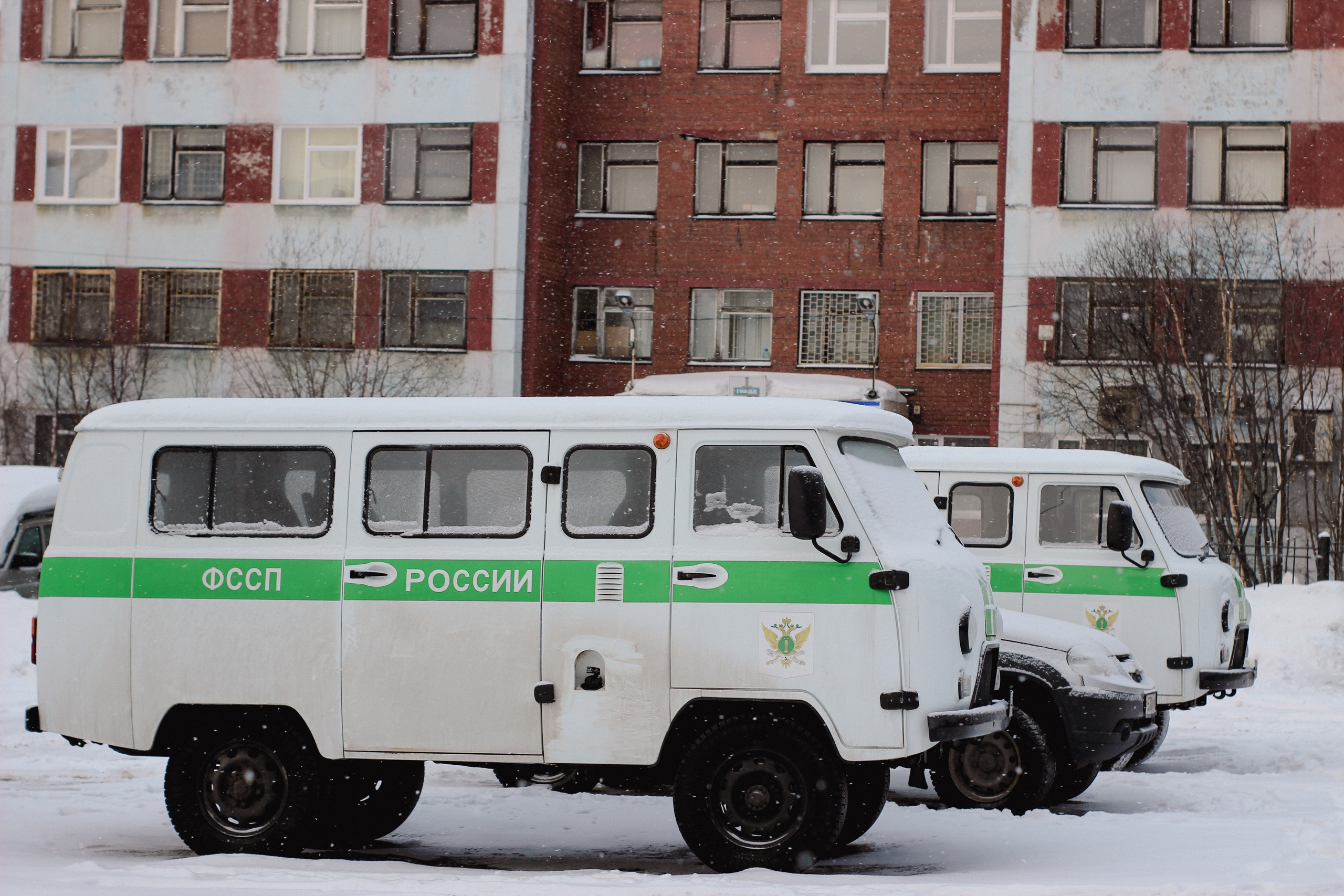 Приставы Североморска убедили виновника ДТП выплатить 270 тысяч рублей материального  ущерба | Информационное агентство «Би-порт»