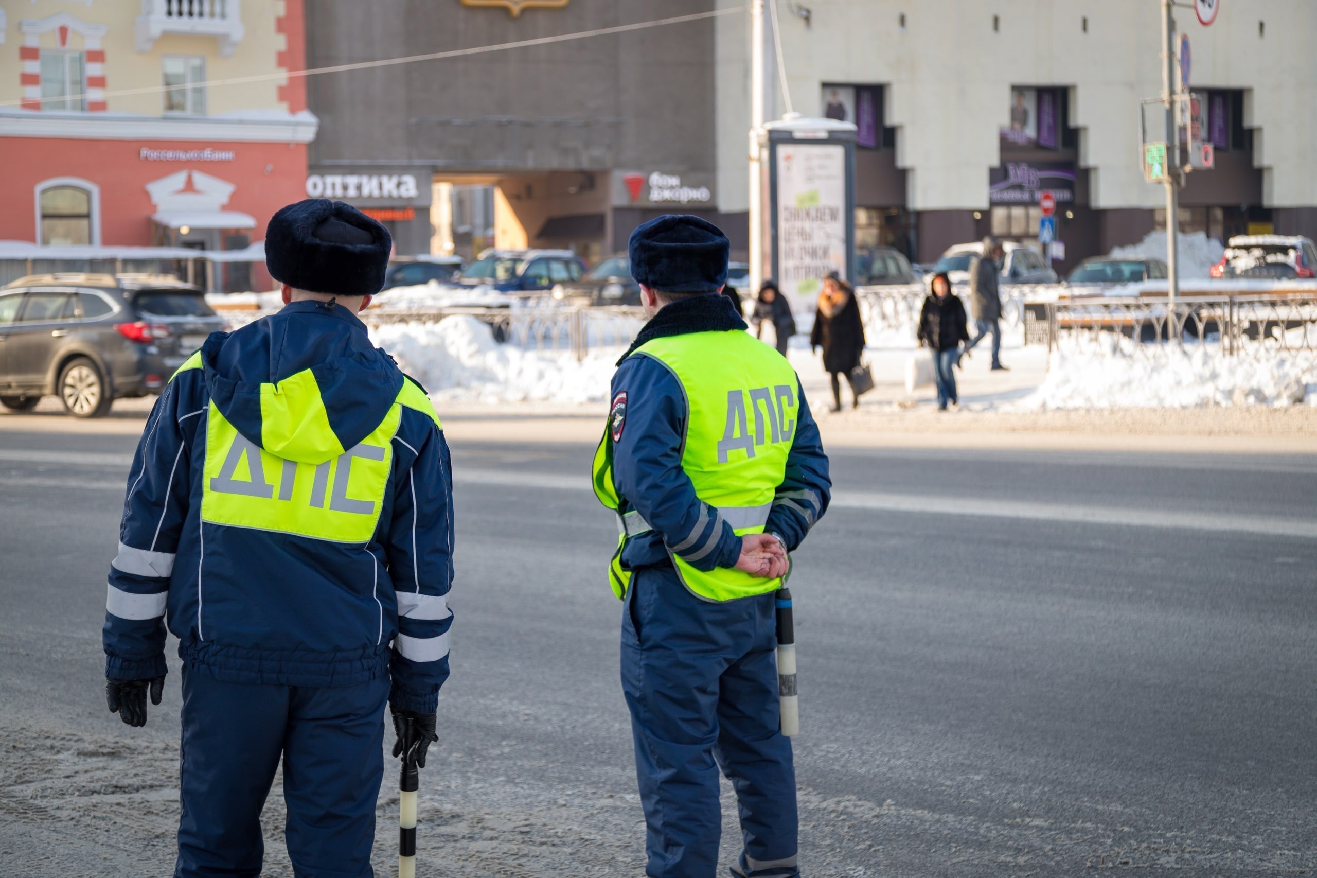 Исследование: более 40% водителей в России получали штрафы с камер за  последний год | Информационное агентство «Би-порт»