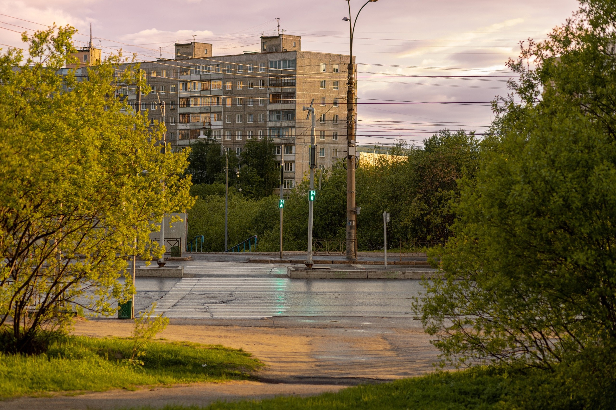 Улица первомайская мурманск. Мурманск улицы города. Мурманск фото улиц города. Картинки улица знаний.