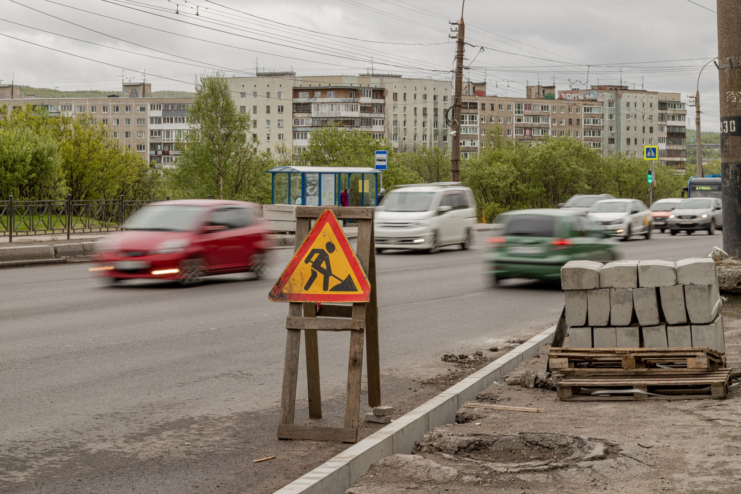 Часть дороги будут перекрывать на улице Калинина в Мурманске из-за ремонта  канализации | Информационное агентство «Би-порт»