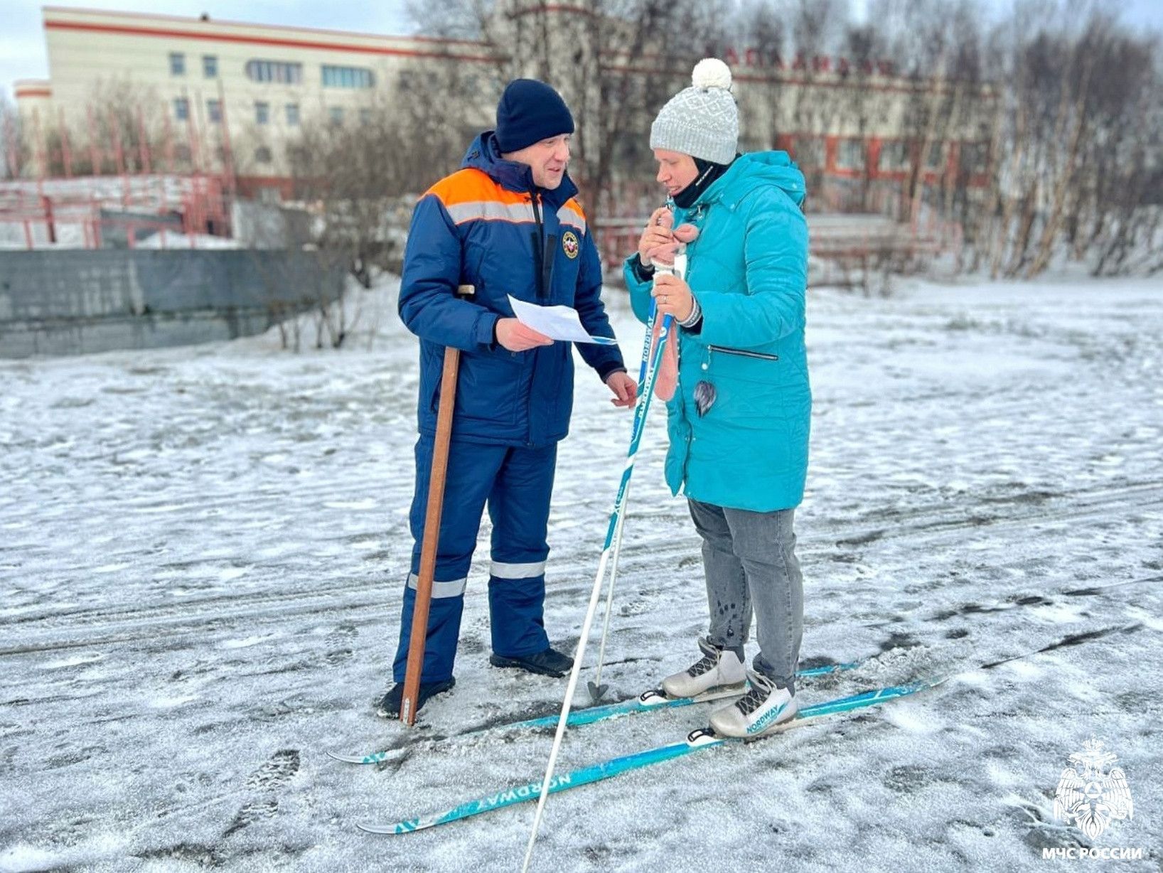 Мурманчанам напомнили об опасности на покрытых льдом водоёмах в период  плюсовых температур | Информационное агентство «Би-порт»