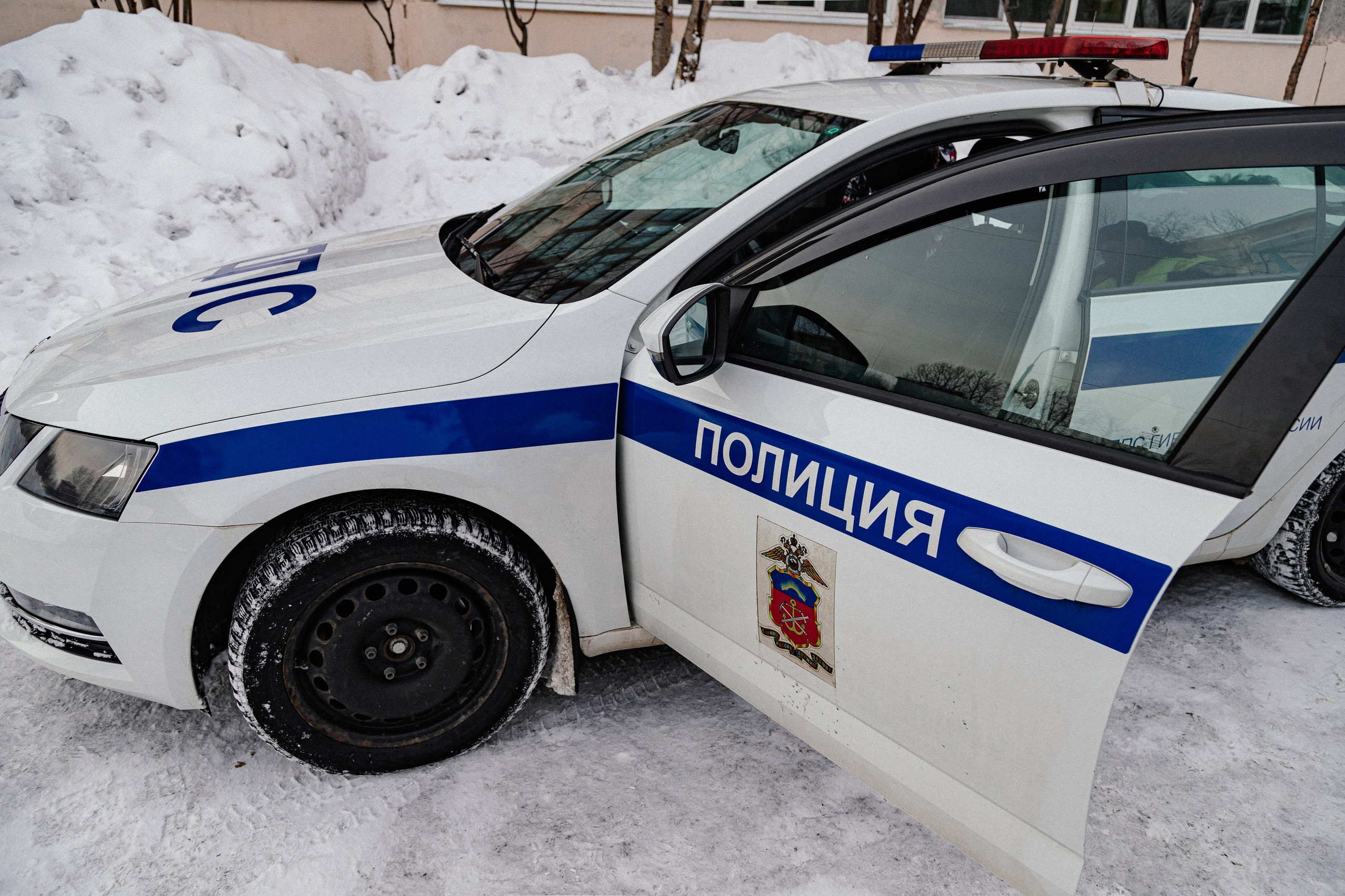 В Апатитах водитель автомобиля не уступил дорогу другой машине и отправил  пассажира в больницу | Информационное агентство «Би-порт»