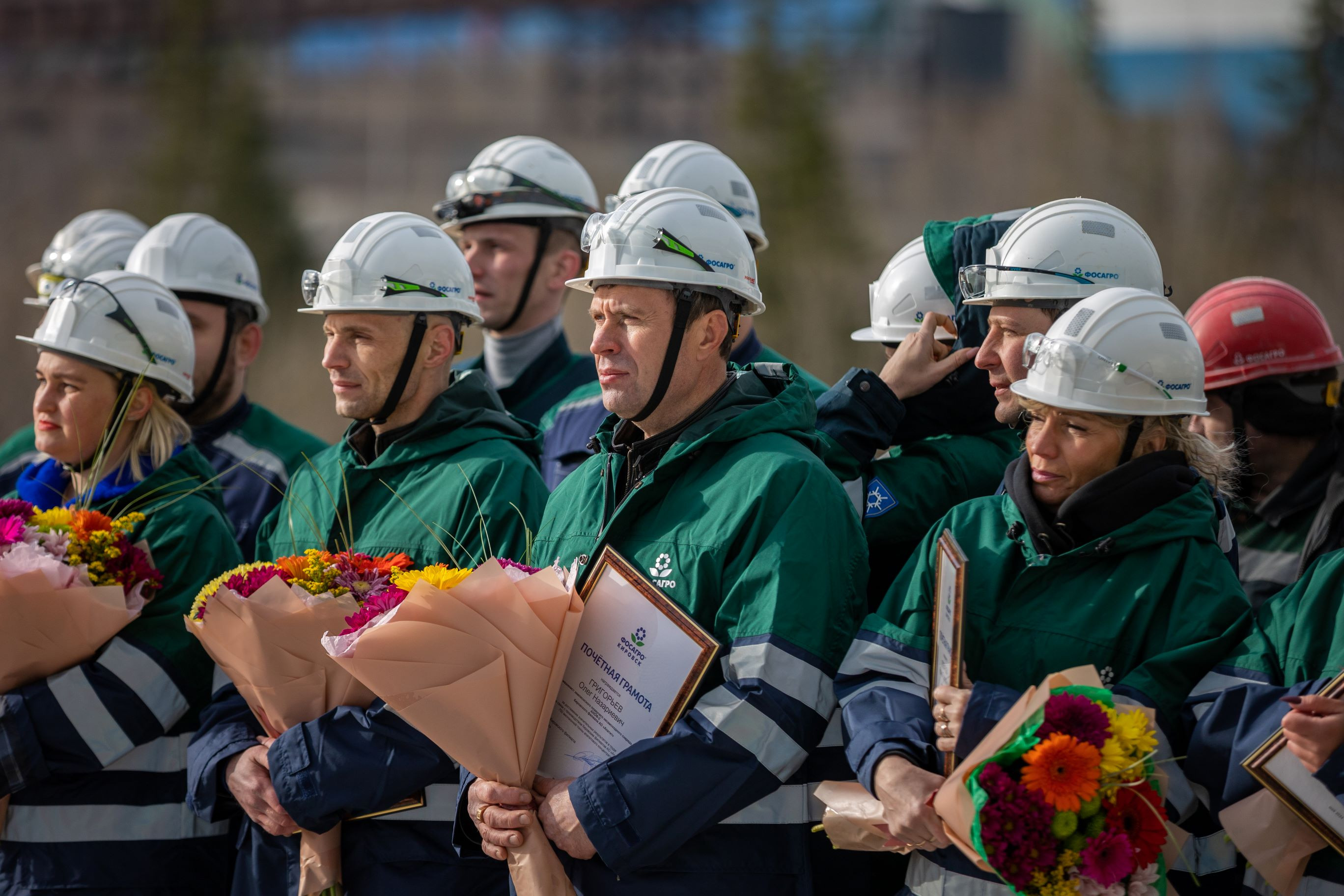 Лучшему обогатителю в Апатитах подарили автомобиль | Информационное  агентство «Би-порт»