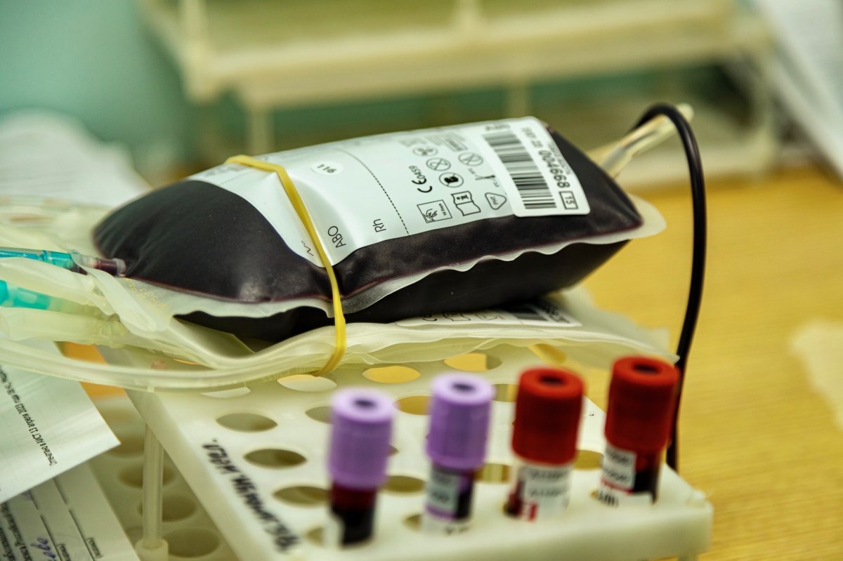 Пакет с кровью донора