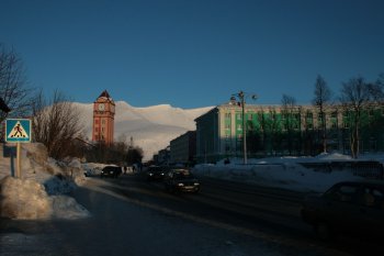 На фото изображён город Кировск.