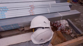 Строительные каски