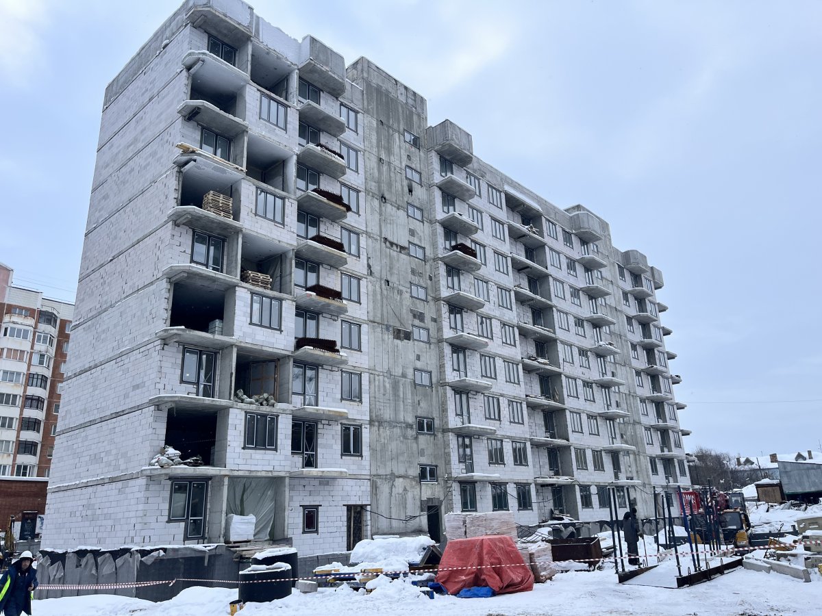 Строящийся дом на улице Кирпичной в Мурманске