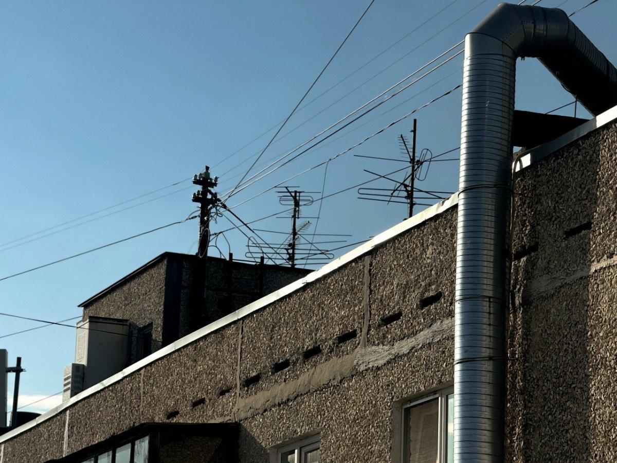 Крыша многоквартирного дома.