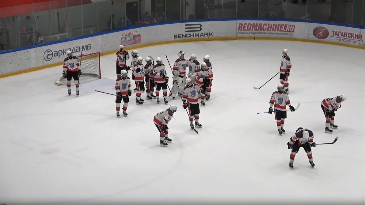 Хоккейная команда «Арктика» из Мурманской области