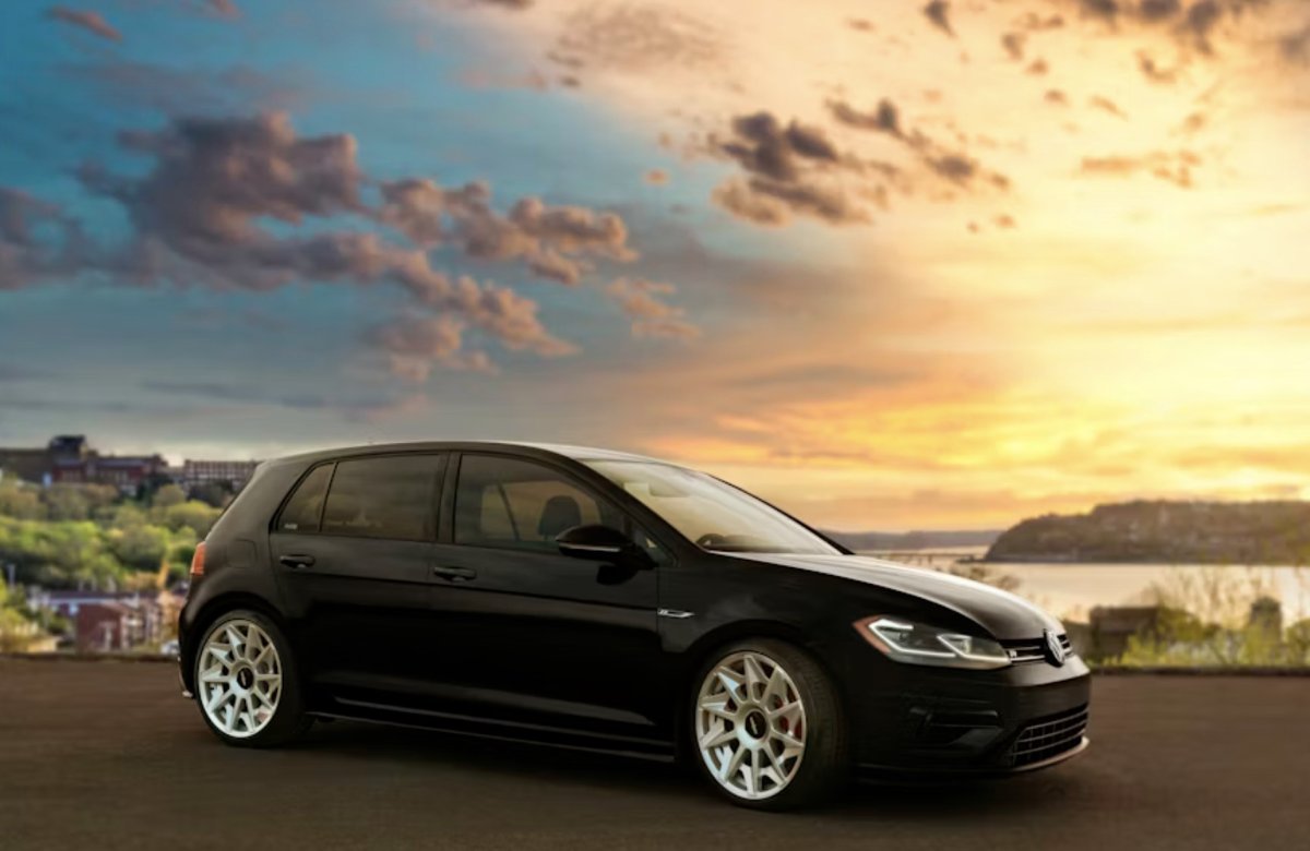 Машина на закате